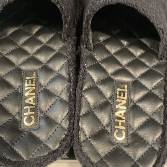 New! Chanel Black Mules. Authentic - Picture 10 of 13